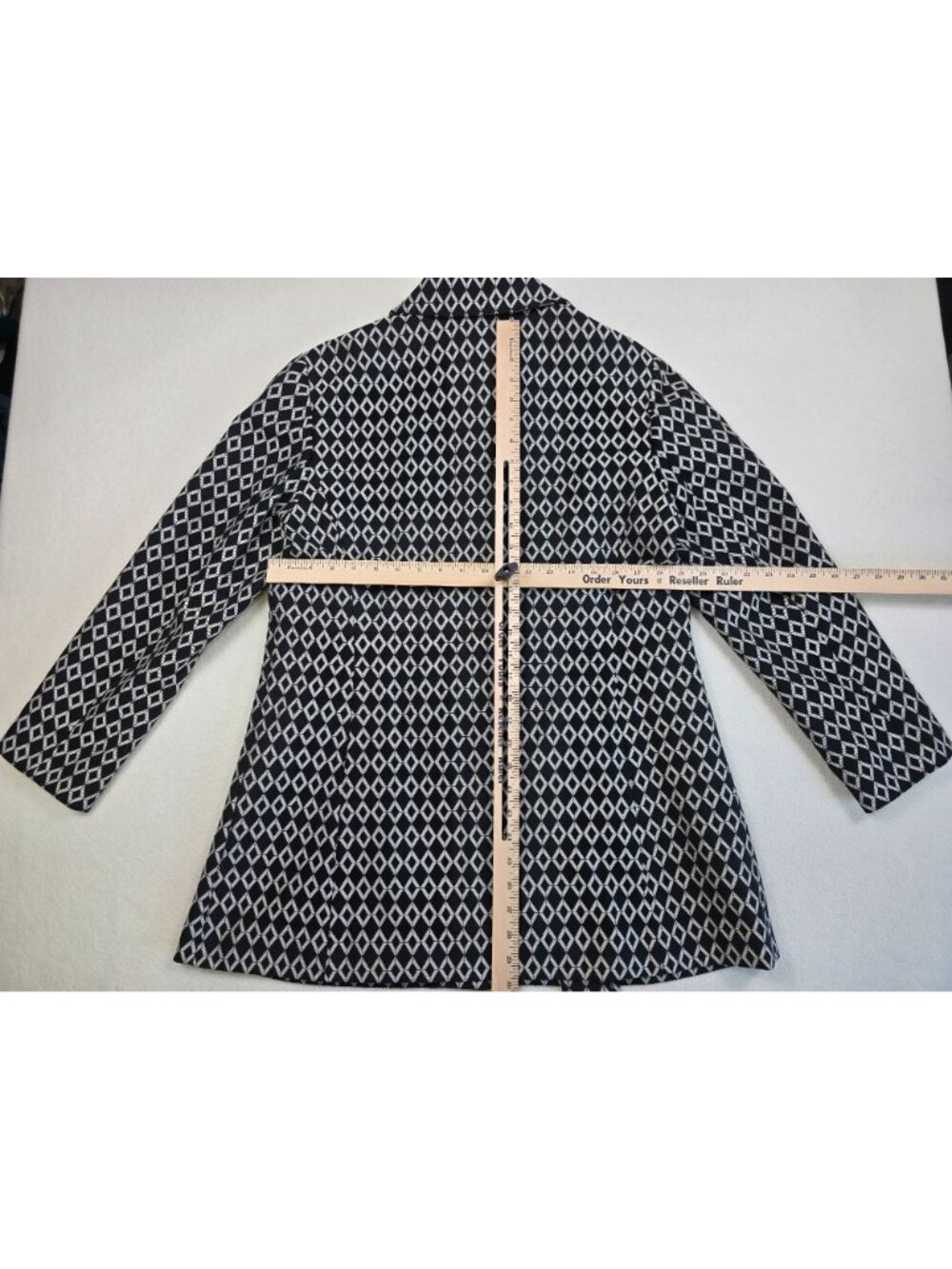 Chicos Size 2 Large Black & White Diamond Print Belted Coat - Picture 3 of 3